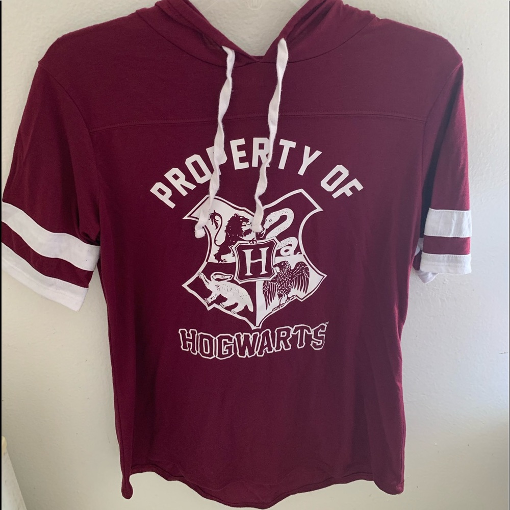 Property of hogwarts short sleeve hoodie